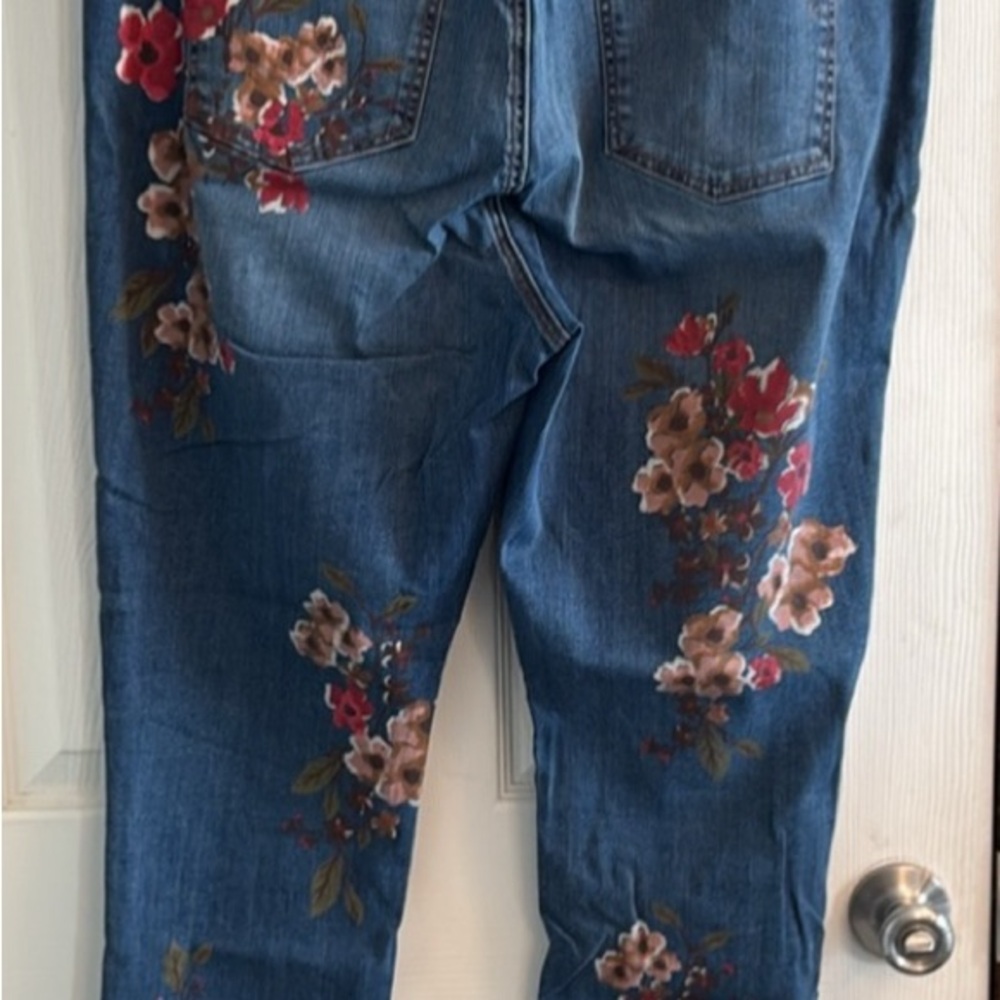 Floral Embroidered Blue Jeans - Picture 2 of 4